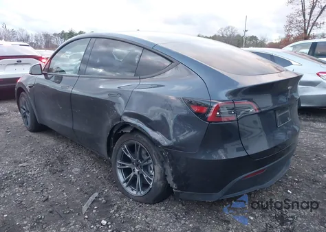 2025 Tesla Model Y Long Range Dual Motor Rear-Wheel Drive из США, поврежденный, VIN 7SAYGDED1SF227013